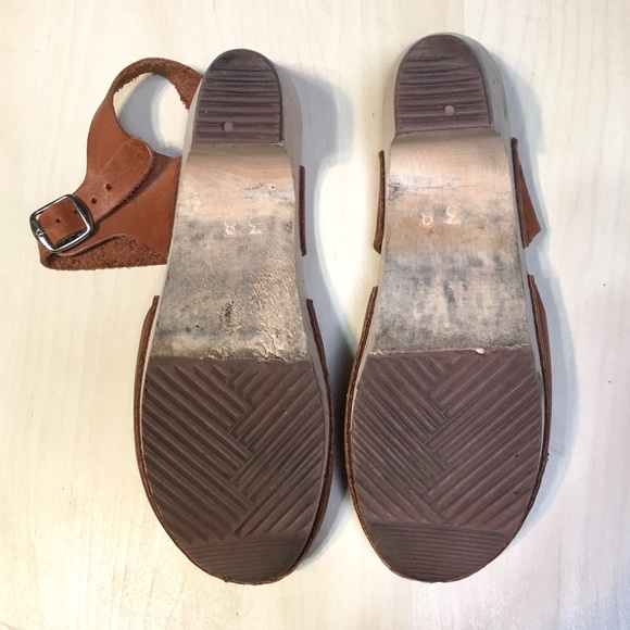 Bosabo Tan Leather Mary Jane Clogs - Picture 2 of 4